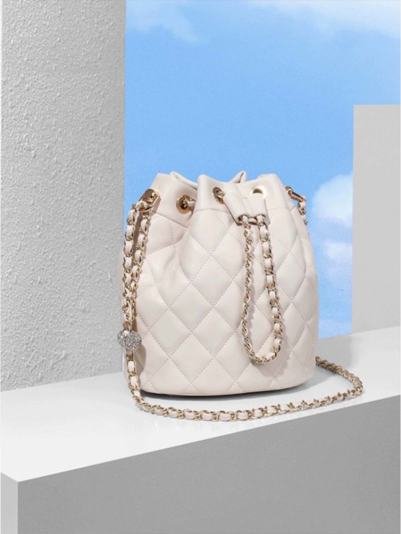 Bag Women Bucket Bag Commuter Travel Small Fragrance Drawstring Design Chain White Crossbody Bag 